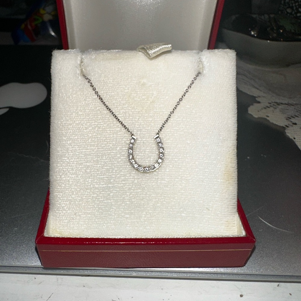 Diamond horseshoe necklace